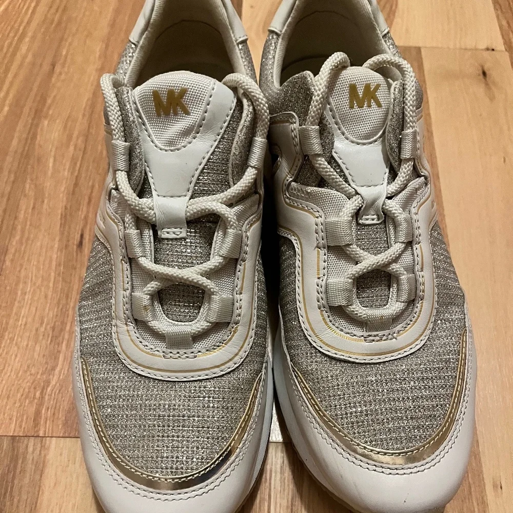 Michael Kors Olympia trainer 8.5 - Picture 2 of 5